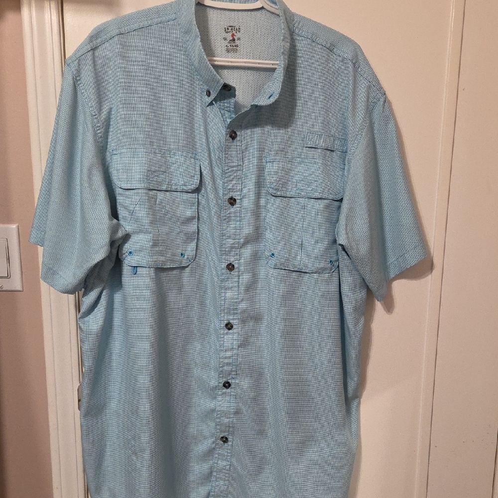 RedHead Men's Light Blue Casual Button Down Shirt